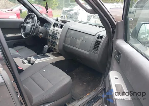 2012 Ford Escape Xlt из США, поврежденный, VIN 1FMCU9DG1CKA15379